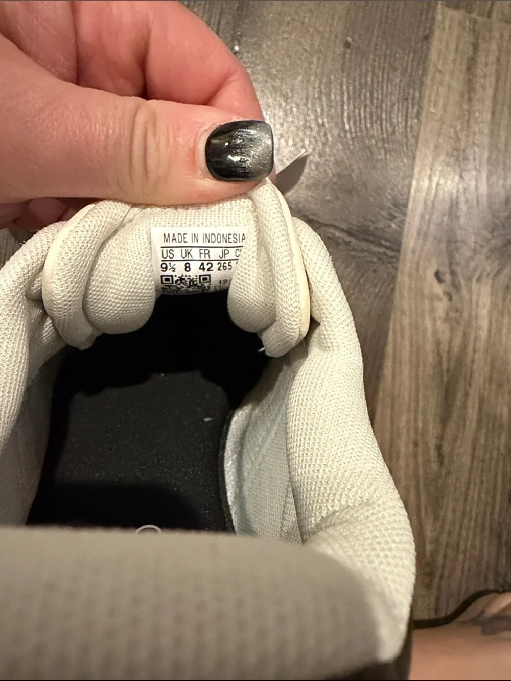 NWT adidas Breaknet Sneakers in White & Beige